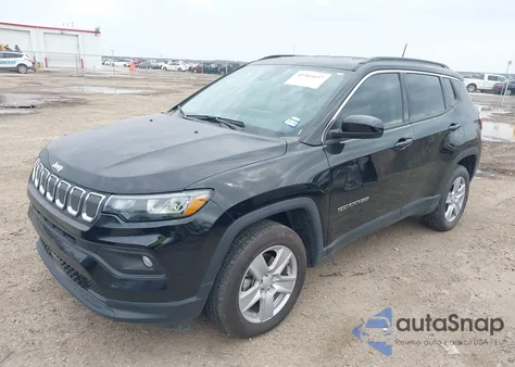 2022 Jeep Compass Latitude z USA, uszkodzony, nr VIN 3C4NJDBB4NT230062